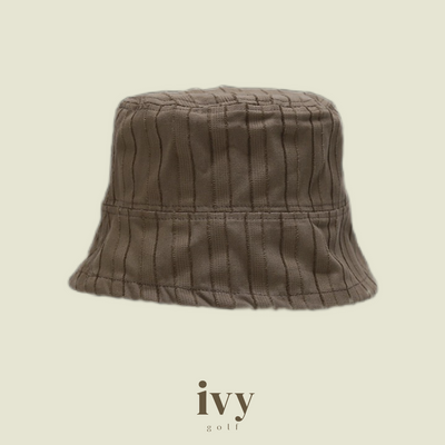 Bucket hat with line