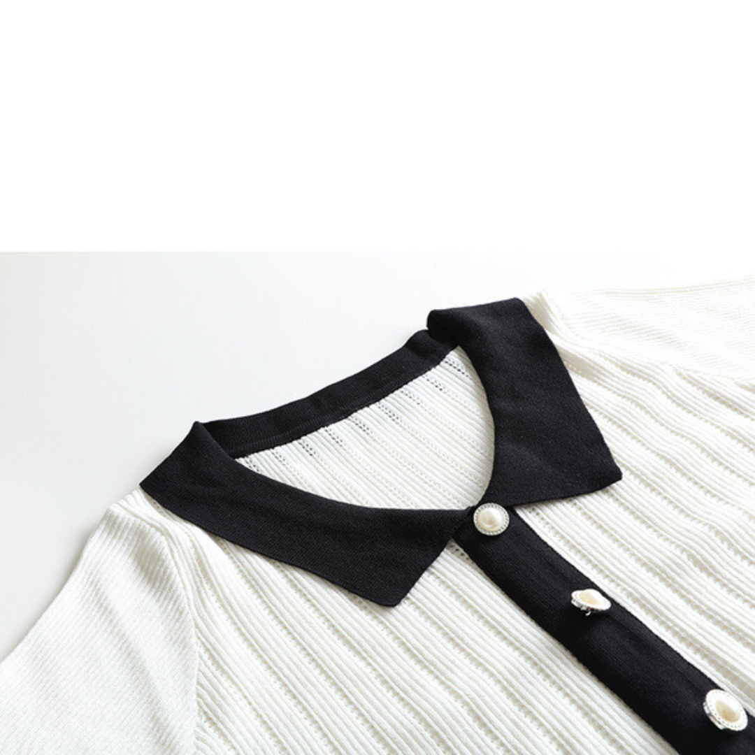 Pearl button by color knit polo shirt