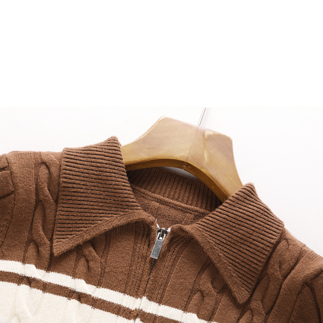 Bicolor cable knit jumper