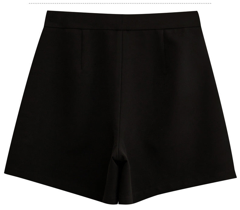 Asymmetric shorts