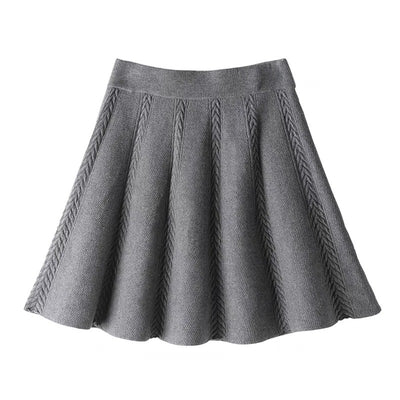 Cable knit pleated skirt